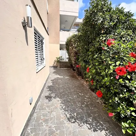 Holiday home Pafia Sunbeach Townhouse