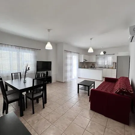 Pafia Sunbeach Townhouse * Paphos